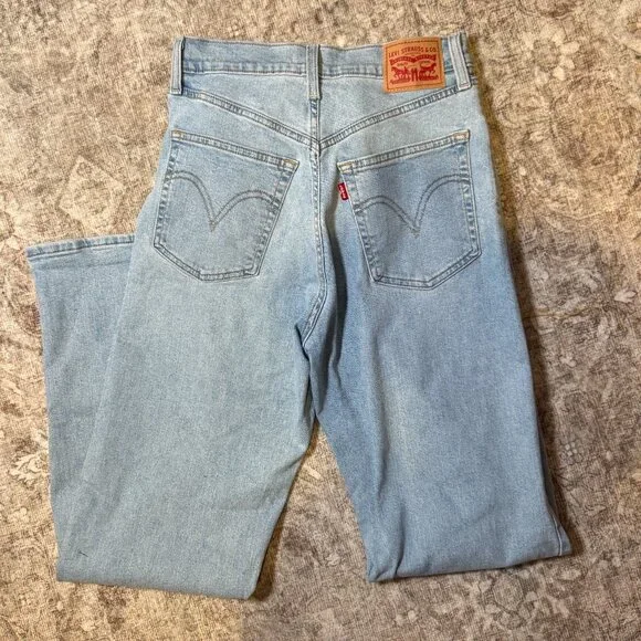 Levis Ribcage Straight Light Wash Jeans - size 29 - Picture 8 of 8